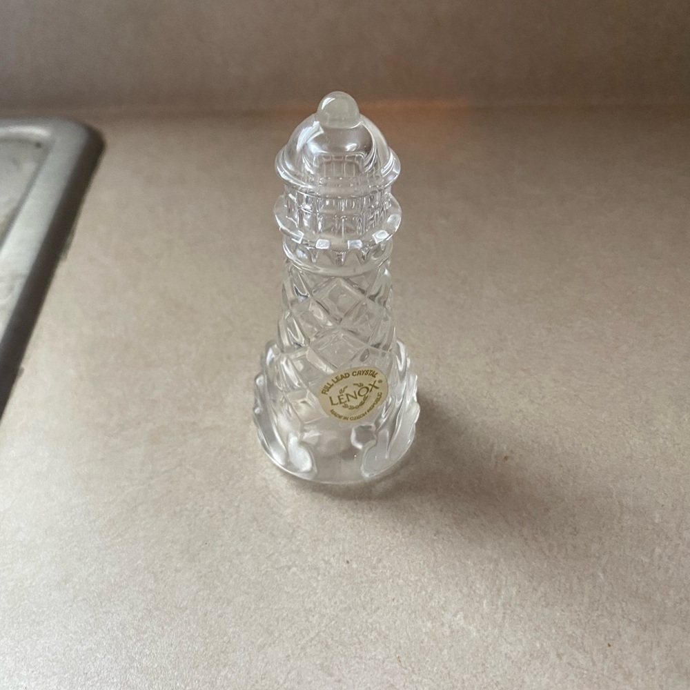 Lenox Lighthouse 4 In. Lead Crystal Hollow Center Czech Republic Small Figurine